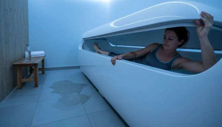 7 Key Examples of Sensory Deprivation Techniques Explained